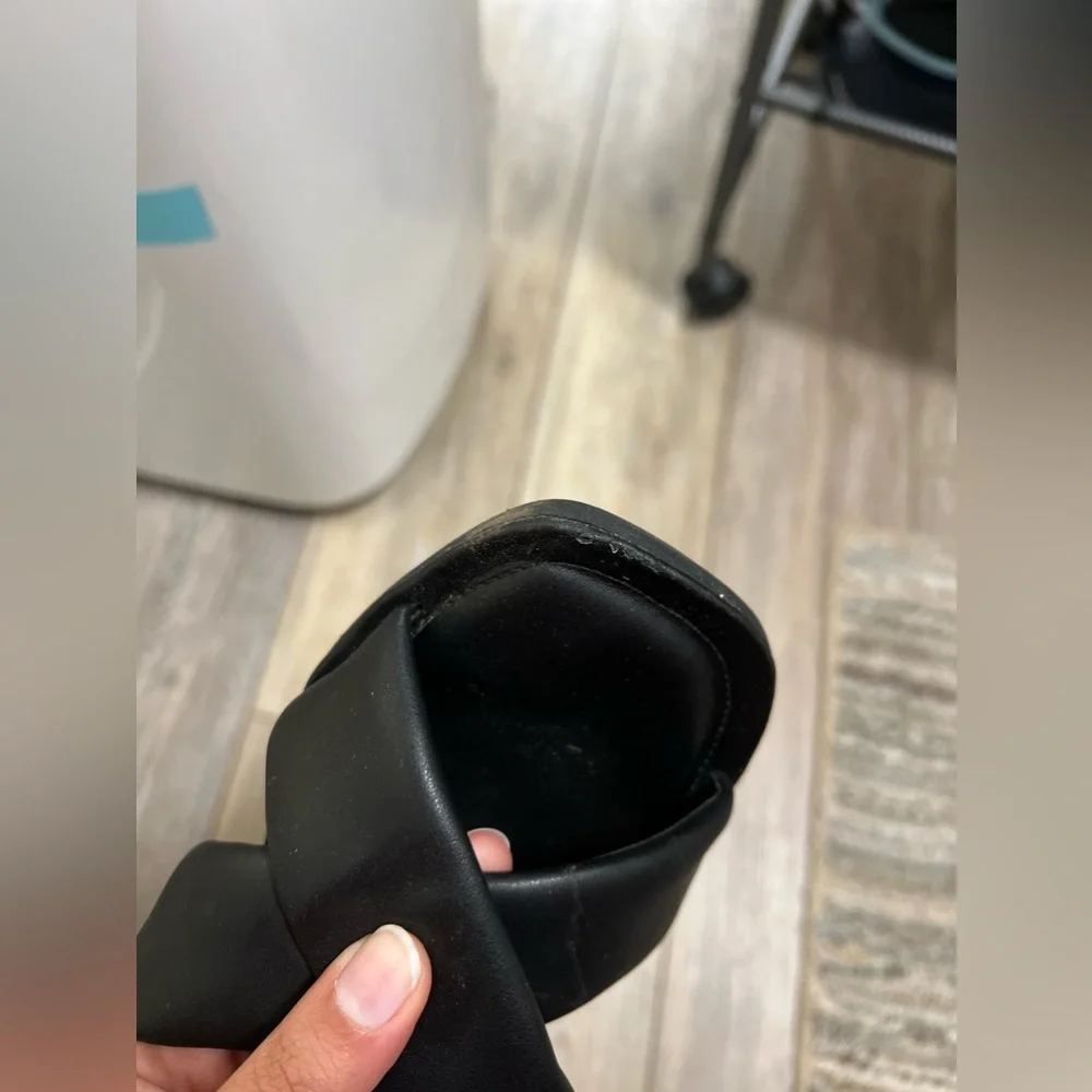 Black Sandals - Picture 2 of 5